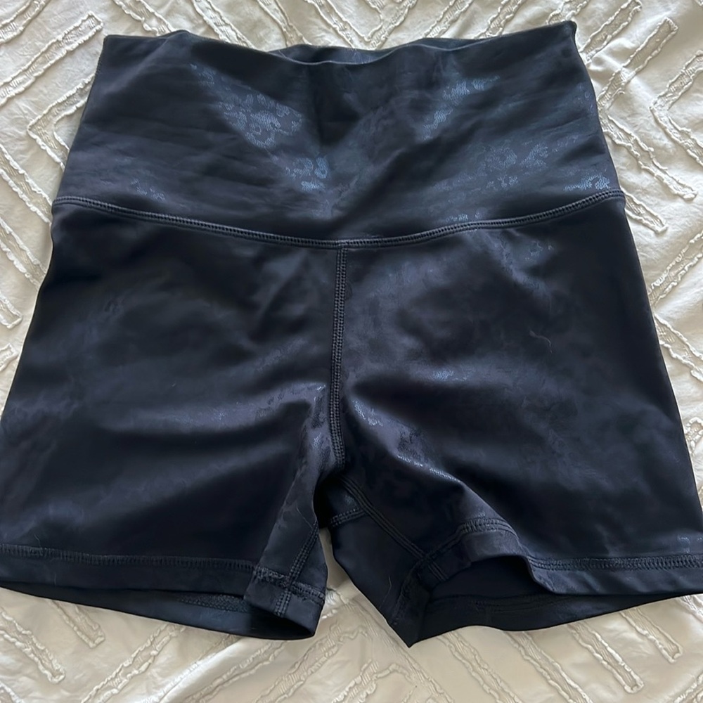 Echt workout shorts